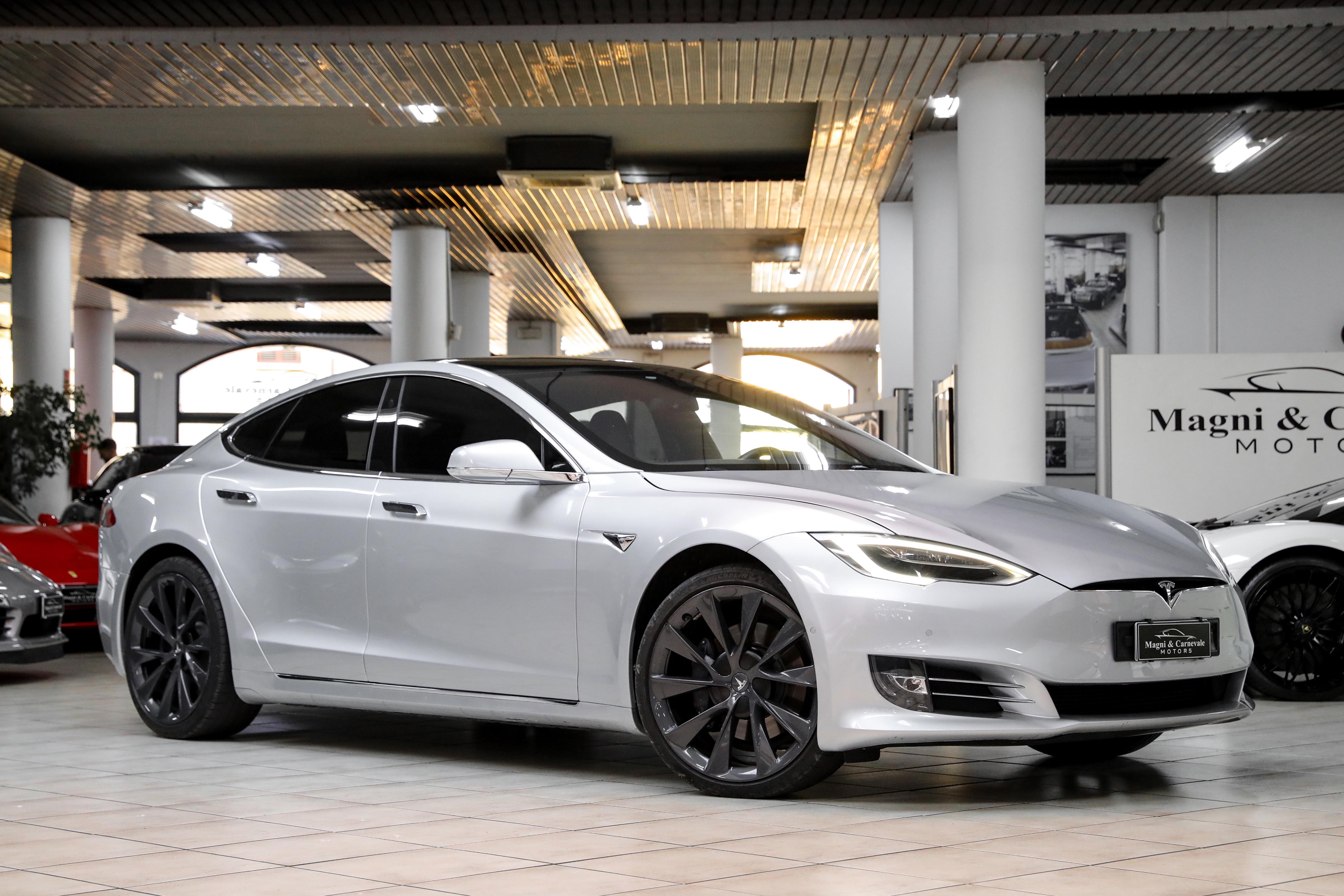 Tesla Model S 75D - Magni & Carnevale Motors